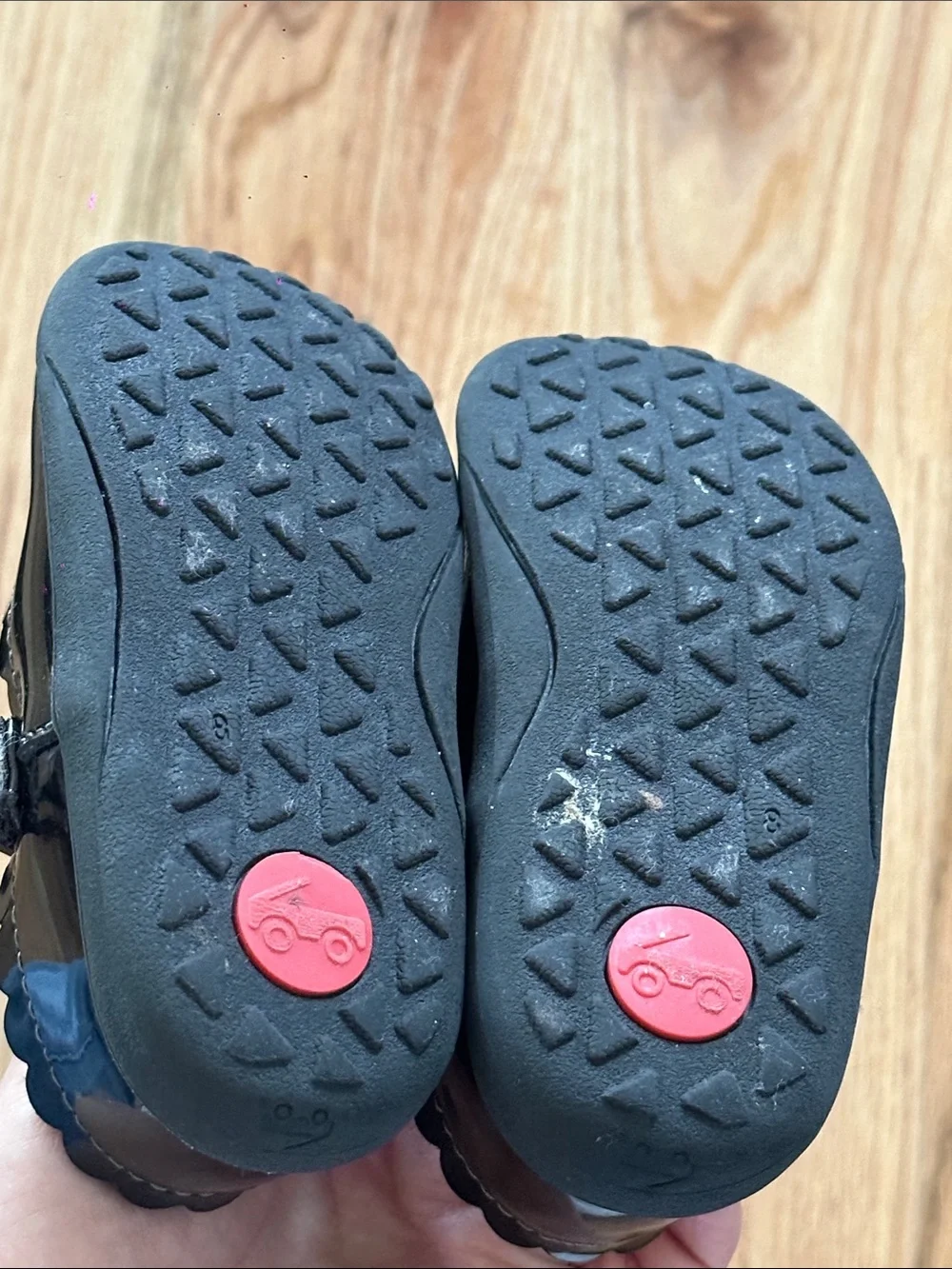See Kai Run Black Patent Mary Jane Shoes with Scallop Trim